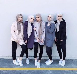 Sneakers With Hijab Outfit