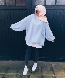 Style Hijab With Sweater