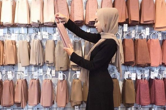 What to Wear Hijab in Nude Scarf Outfit