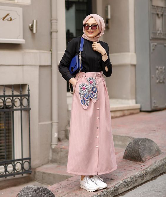 trend hijab with skirt