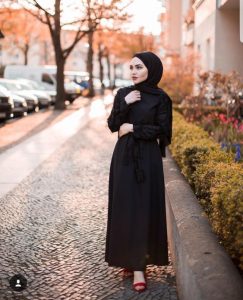Black hijab style