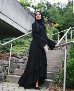 Hijab Outfit In Black