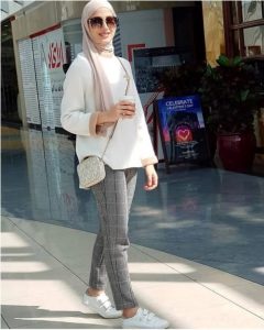 Checked pants hijab style ideas
