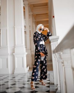 Hijab Set Outfit That Every Fashion Girl is Wearing Now@beyyzaakk