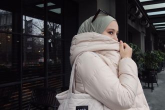 2020 Puffer Jacket Trend To Complete Your Hijab Winter Looks