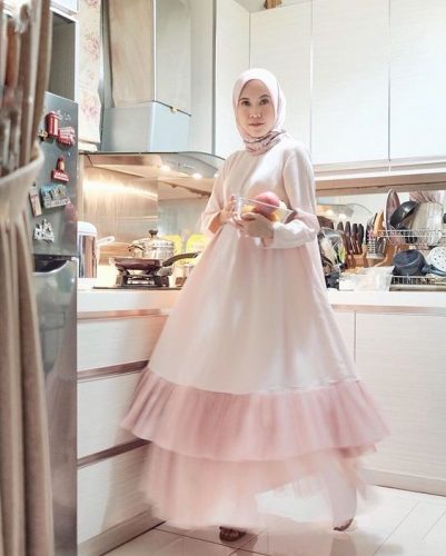 Elegant But Simple Wedding Guest Outfit For Hijabis