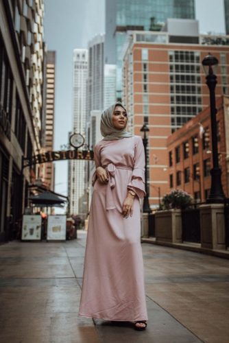 Chic Ways to Style Pink Hijab Outfit Looks