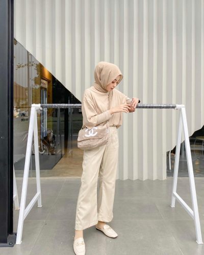 Chic Hijab Outfit Inspired By Korean Style