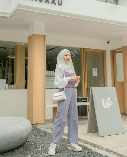Chic Hijab Outfit Inspired By Korean Style