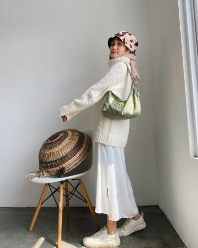 Chic Hijab Outfit Inspired By Korean Style