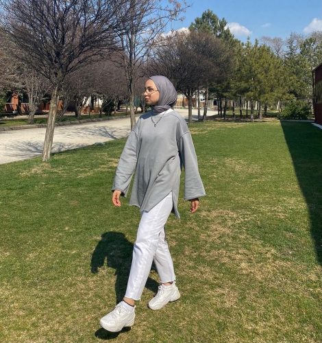Casual Weekend Look Ideas For Hijab Girl