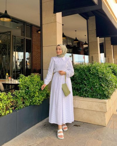 How to Pull Off Summer White Dresses For Hijab Style