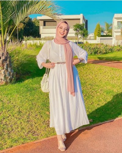 How to Pull Off Summer White Dresses For Hijab Style