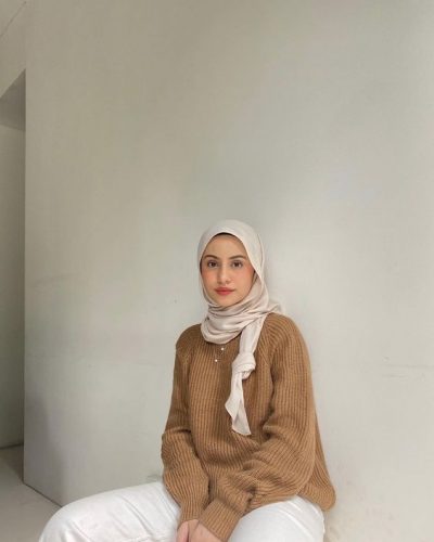 Chic Ways To Pull Off Knitwear For Hijab Outfit This Fall