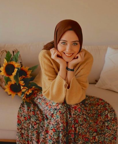 Chic Ways To Pull Off Knitwear For Hijab Outfit This Fall