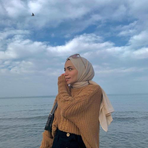 Chic Ways To Pull Off Knitwear For Hijab Outfit This Fall