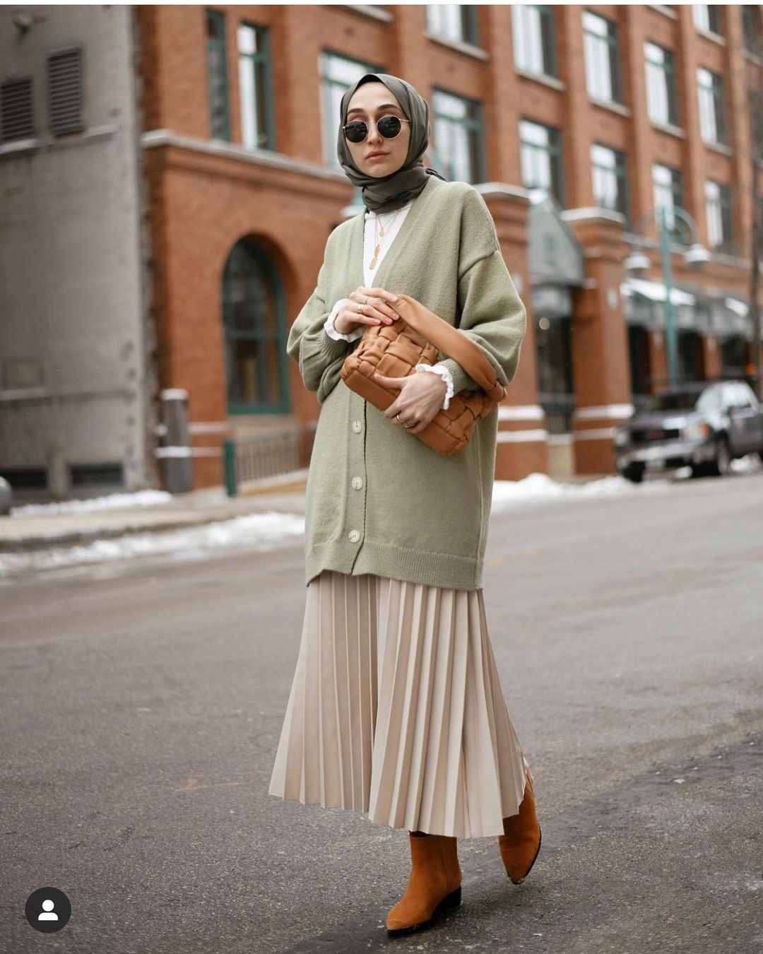 How To Style Skirt For Perfect Hijab Winter Outfit