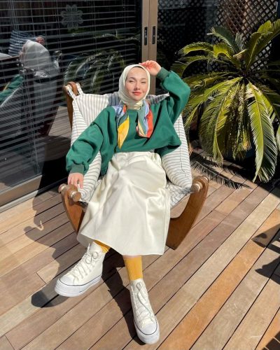 These Sweatshirt Hijab Outfit Ideas Will Upgrade Your Spring Looks To The Whole New Level