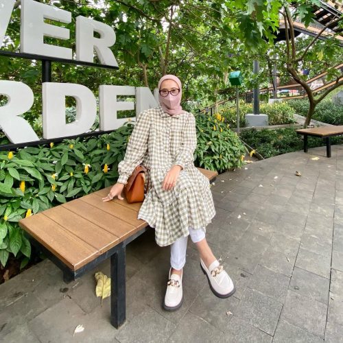 How To Style Midi Dress For Hijab Outfit This Summer