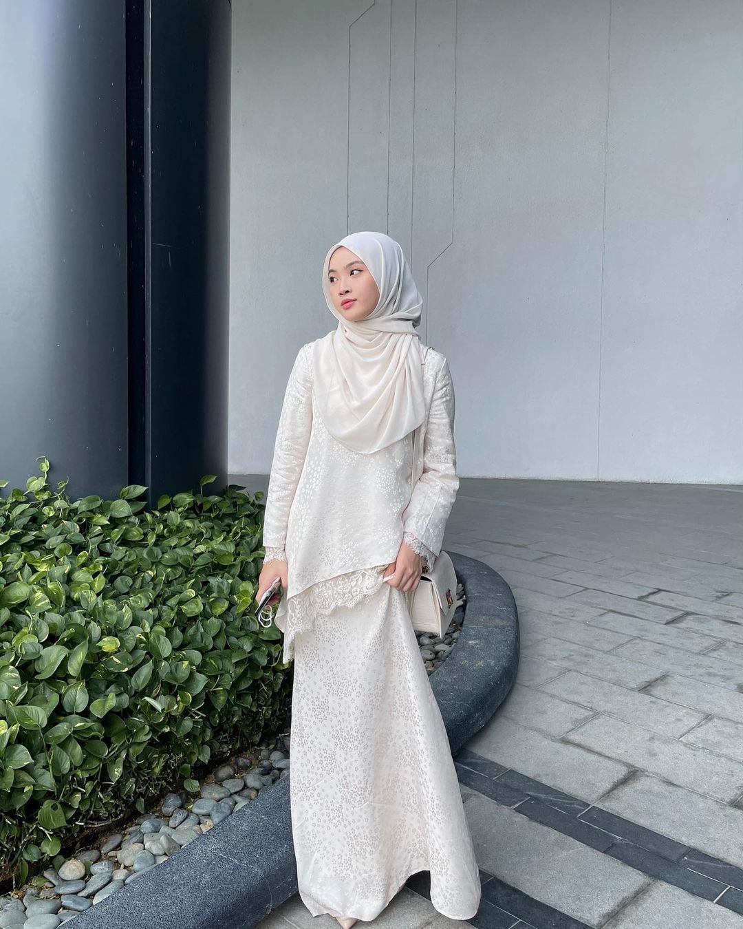 These Beautiful Raya Looks Can Be Your Next Wedding Guest Outfit Ideas