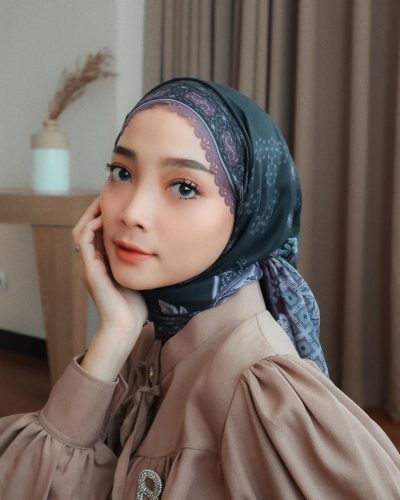 Pattern Scarf For Daily Hijab Looks, Let’s See How Fashion Influencers Style Them