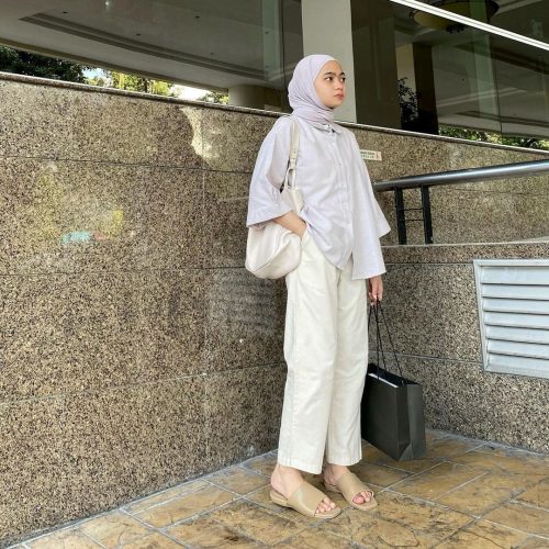 Casual Hijab Outfit Ideas That Are Perfect With Oversized Tote Bag