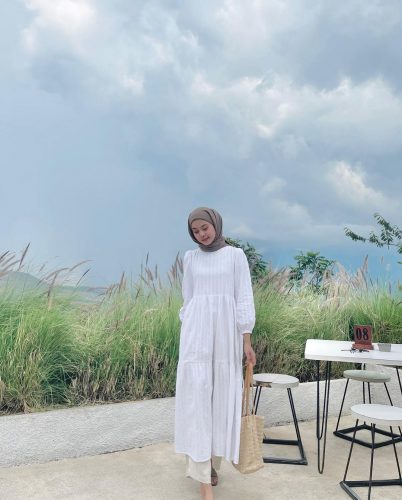 How To Style Midi Dress For Hijab Outfit This Summer