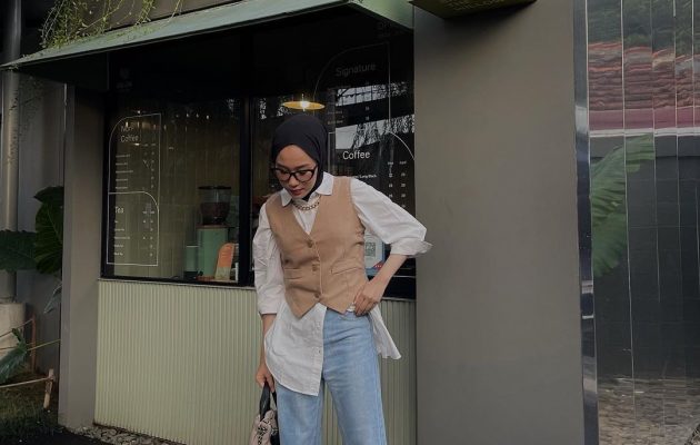 How To Style Your Favorite Jeans For Fall Hijab Outfits