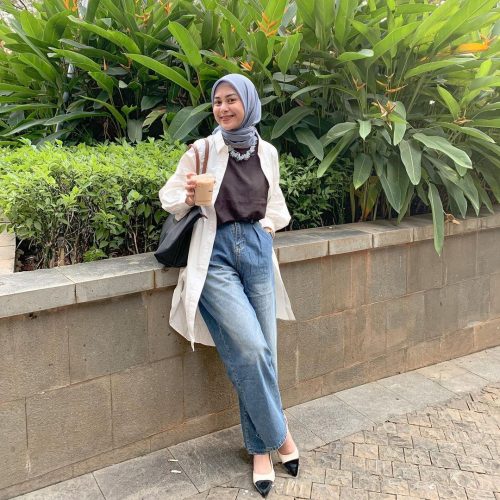 Chic Outfit Ideas For The Most Casual Office Look For Hijabis