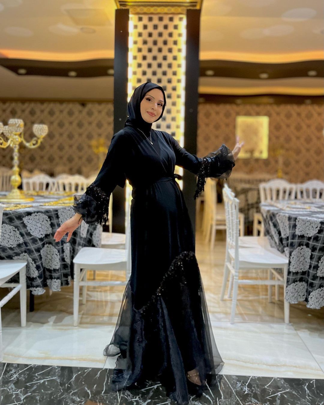Hijab Styling Tips: What To Wear On A Winter Wedding 