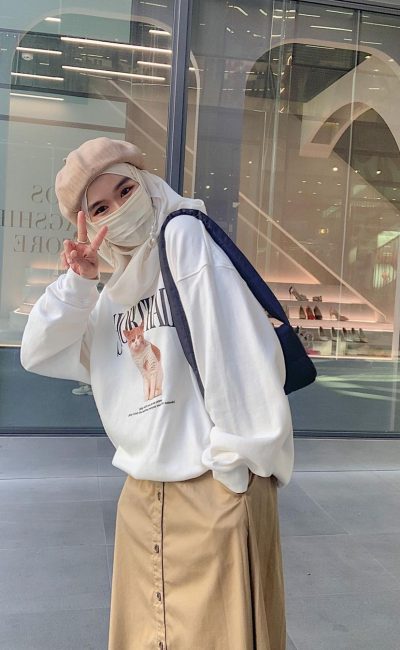 Tips To Coordinate OOTD Hijab Fashion With Oversized Hoodie