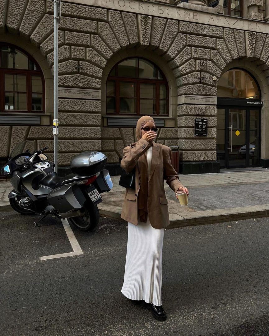 The Ultimate Guide to Styling Hijab Outfit with Chunky Boots