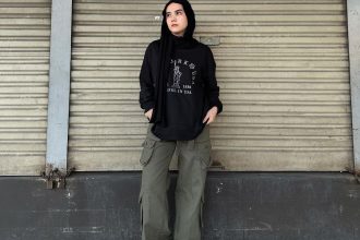 Hijab Fashion 2024: The Ultimate Oversized T-Shirt Guide