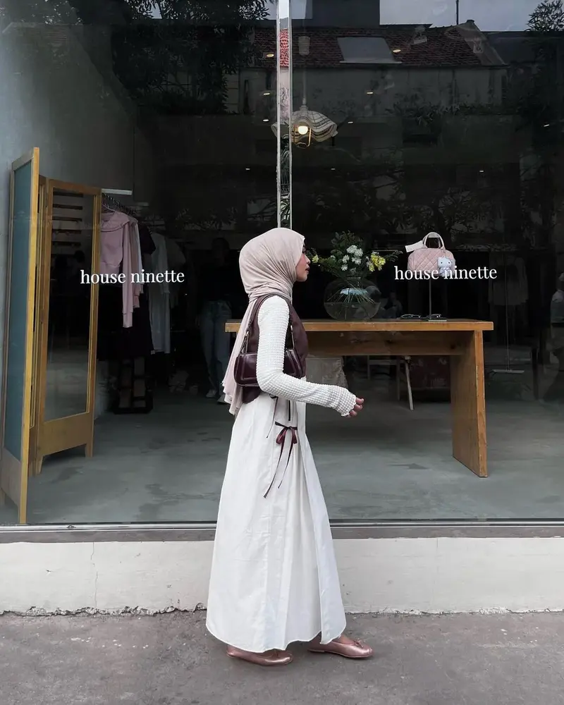 How to Style a White Skirt with Hijab: Chic & Modest Looks for 2024