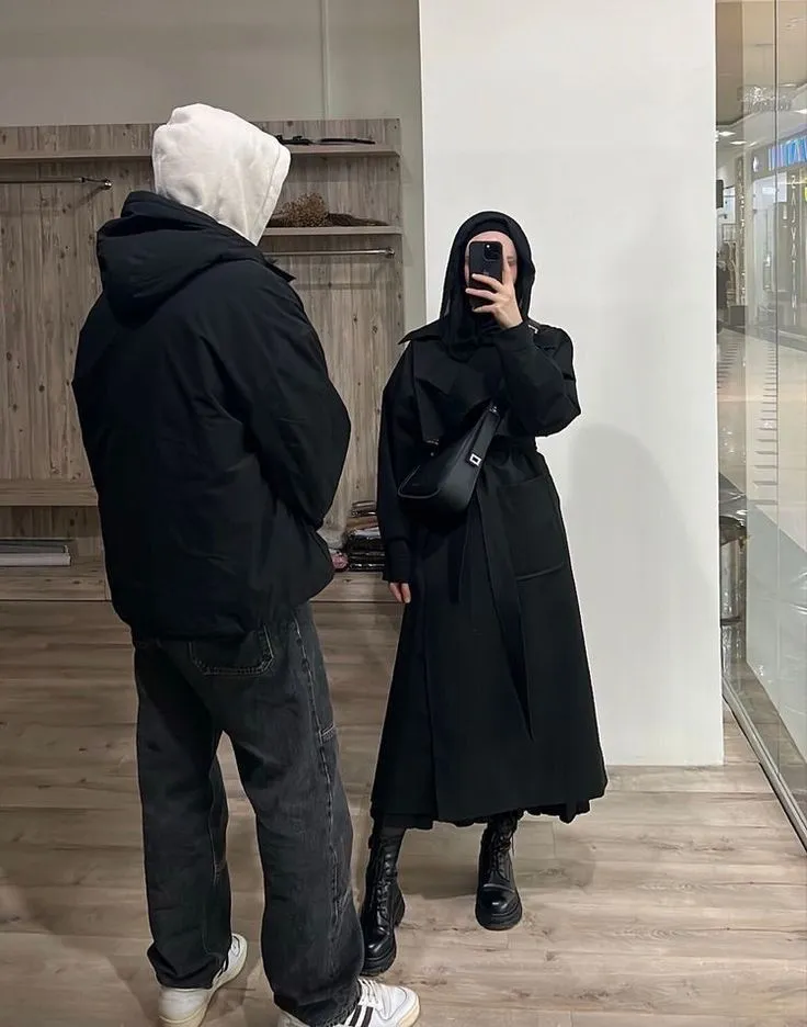 I Found the Chic Couple Halloween Outfits for Me and My Boyfriend!