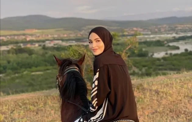 Yes, I Wear Cowboy Clothing, Here’s How I Style It Modestly in 2025!